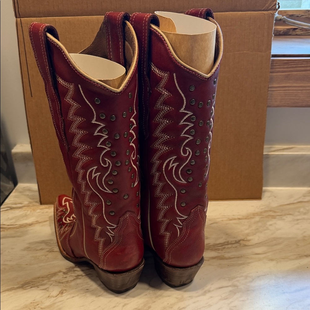 Circle G Red Heeled Boots - Picture 2 of 4